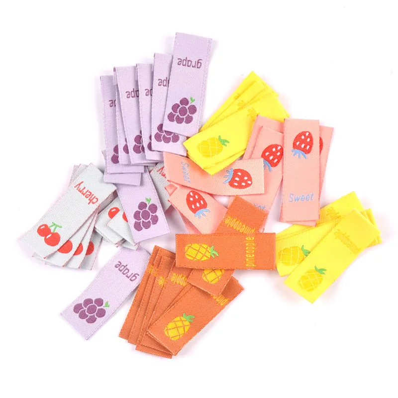 50Pcs Pineapple/Strawberry Fruits Embroidery Labels For Sewing Accessories Care Bags Kids Clothes Tag DIY Crafts 1.5/4.5cm c2901