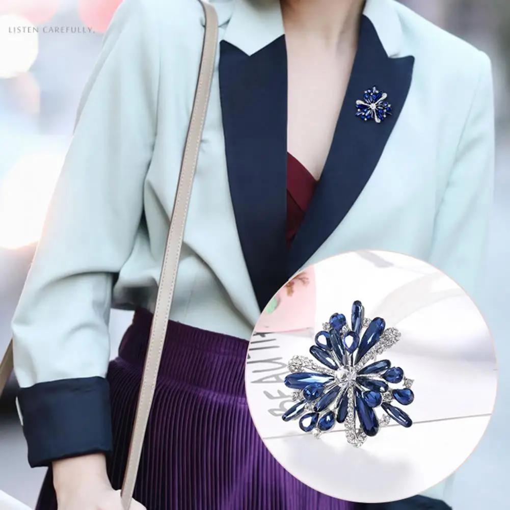 Brooch Fashionable Dress-up Colored Flower Rhinestone Inlaid Badges Pin for Celebration