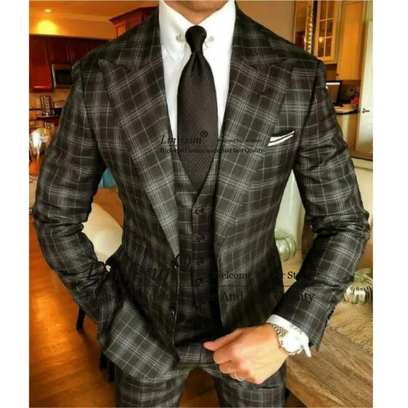 Plaid Men Suits Wedding Grid Party Peak Lapel Tuxedos Wide Coat Pants Vest Cloths Set Custom Made Somking Blazer costume homme