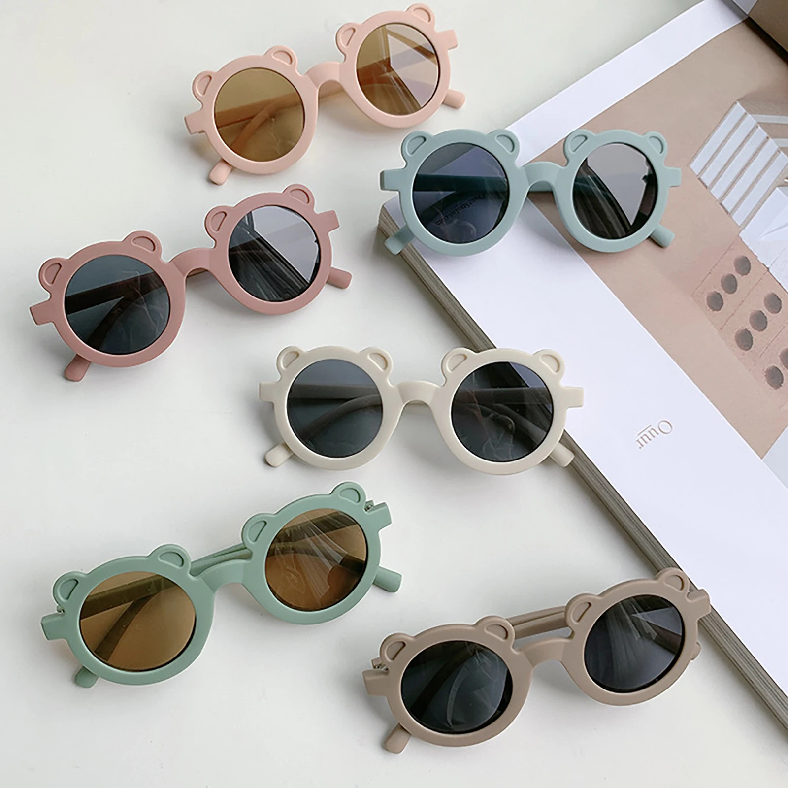 Children Boy Girl Cute Colors Cartoon Bear Shape Round Sunglasses Kids Vintage Sunglasses UV Protection Classic Kids Eyewear