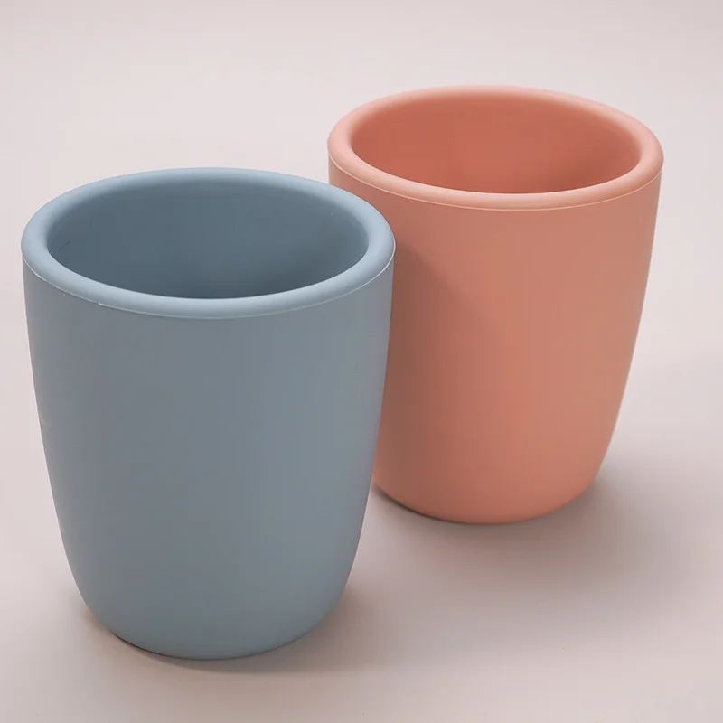 Taza de agua portátil para bebé, vaso de alimentación de silicona de grado alimenticio para niños, Color sólido