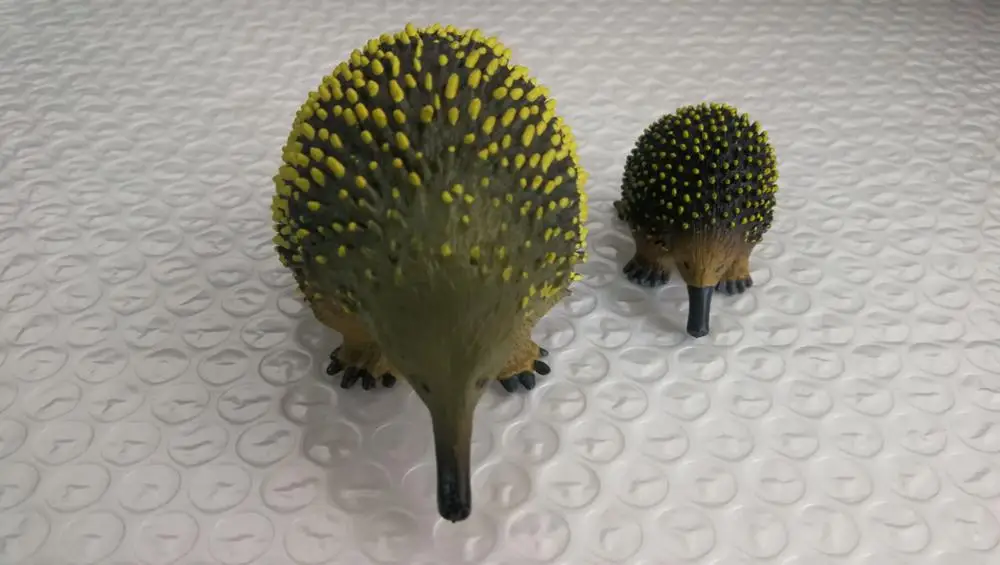 small pvc  figure  model   toy  echidna  2pcs/set