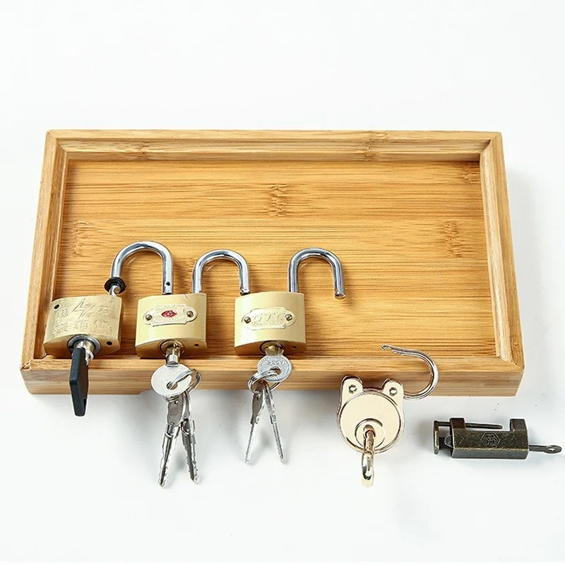 

Montessori Teaching Aids Brass Lock Unlocking Game Learning To Unlock The Key Montessori Daily Life Materials 5pcs locks