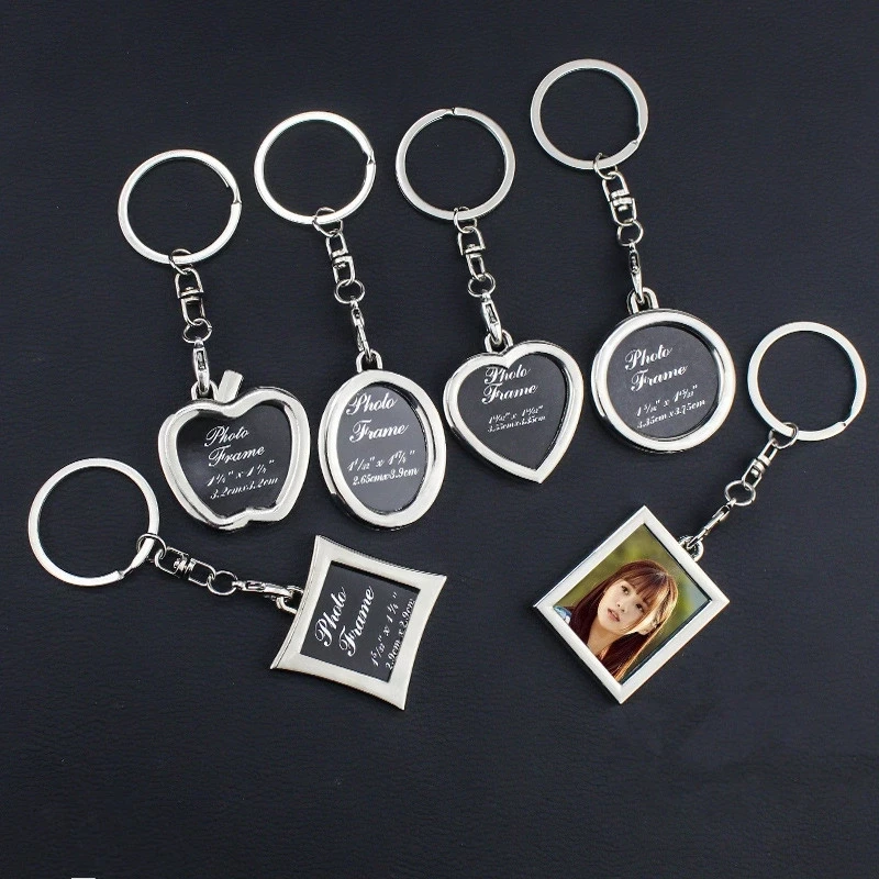 

Heart Keychain Family Photo Frame Girl or Boyfriend Valentine's Day Gift Frame Souvenir Gifts Key Chain Jewelry Wedding Favors