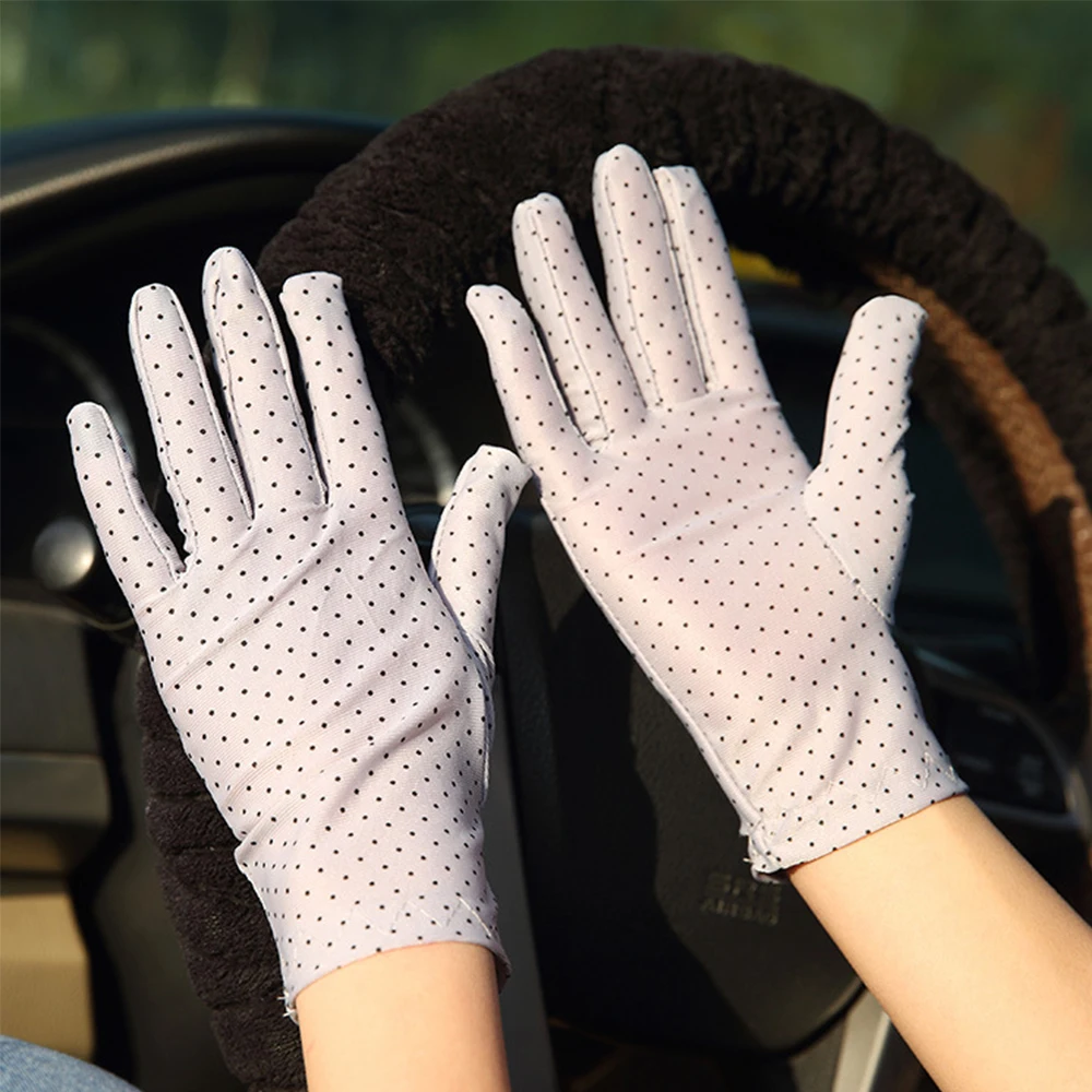 1Pair Women Sunscreen Gloves Fashion Summer Spring Thin Dot Gloves Anti-UV Short Driving Glove High Elastic Thin Etiquette Glove