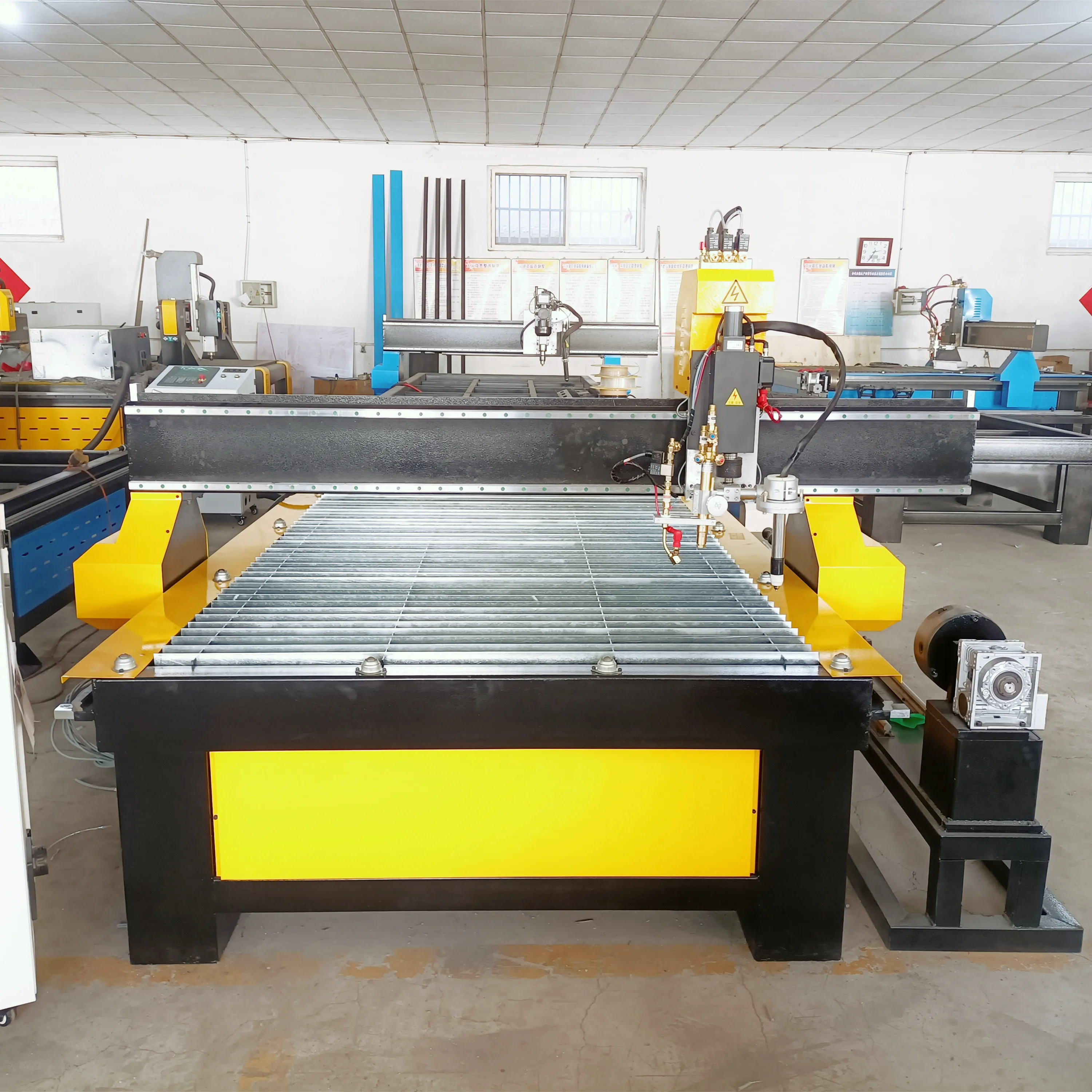 

New Designed Table CNC Plasma Cutting Machine 1300x1300mm 1325 1530 2060 For Cut Metal