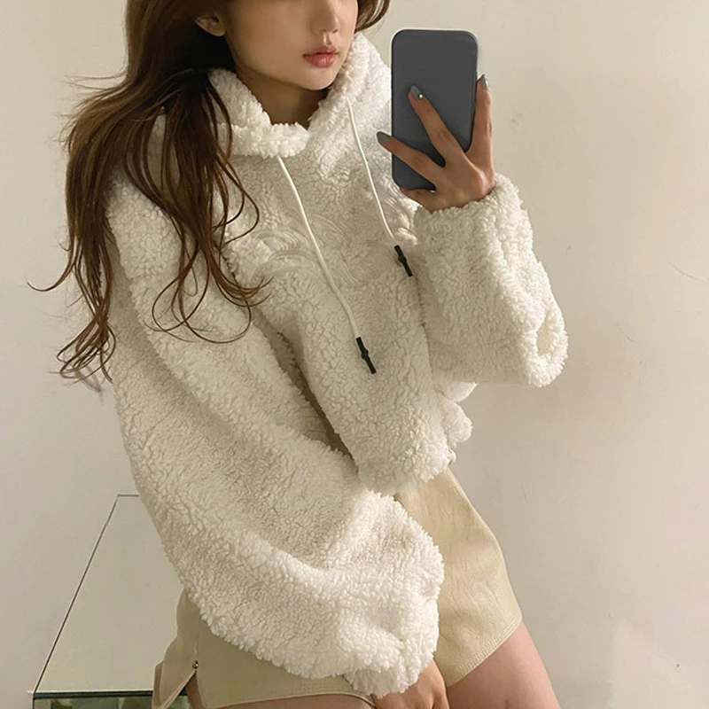 Autumn Warm Faux Lamb Fur Oversized Hoodie Black White Women Fleece Sweatershirt Crop Top Loose Pullover Cute Hairy Sweat Femme