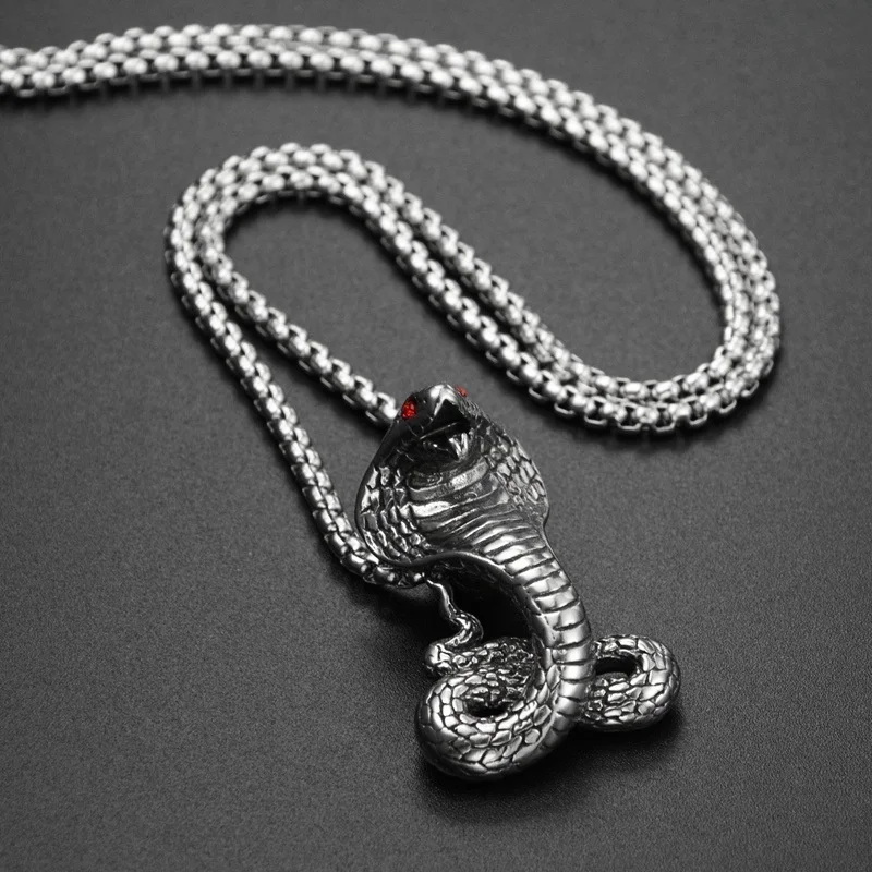 Retro Punk Exaggerated Animal Pendant Necklace for Women Red Rhinestone Inlaid Cobra Shape Hanging Style Necklace Accessories