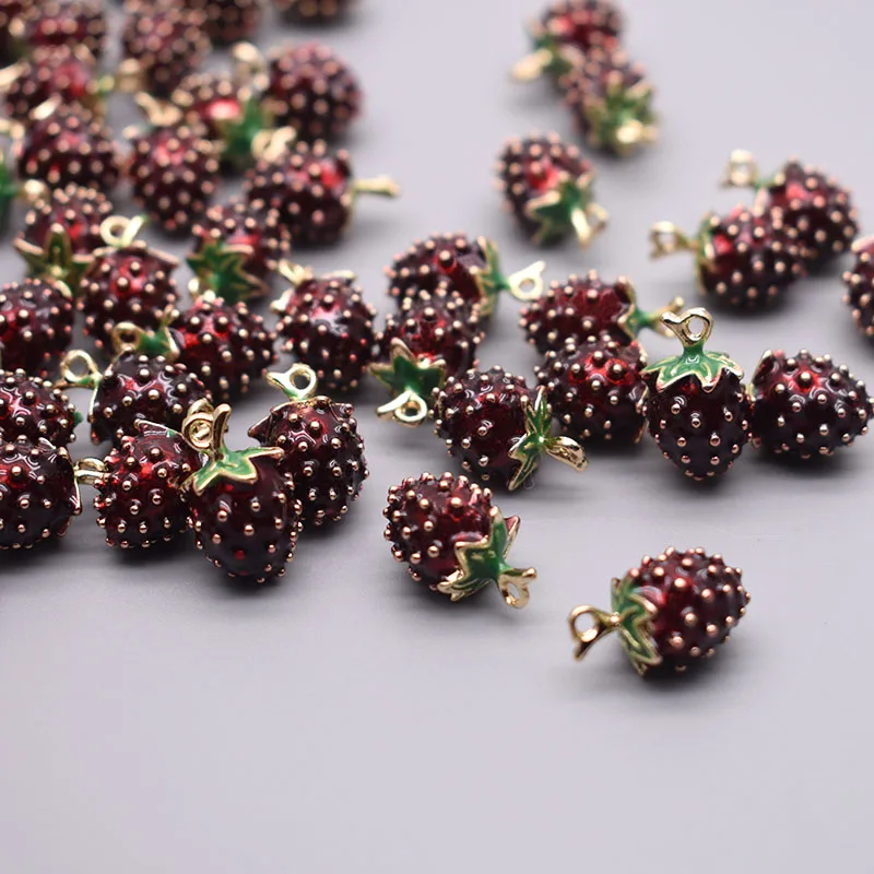 Small Red Strawberry Charm Pendant Jewelry Making Alloy Drop Oil Pendant DIY Bracelet Earrings Decorative Pendant Accessories