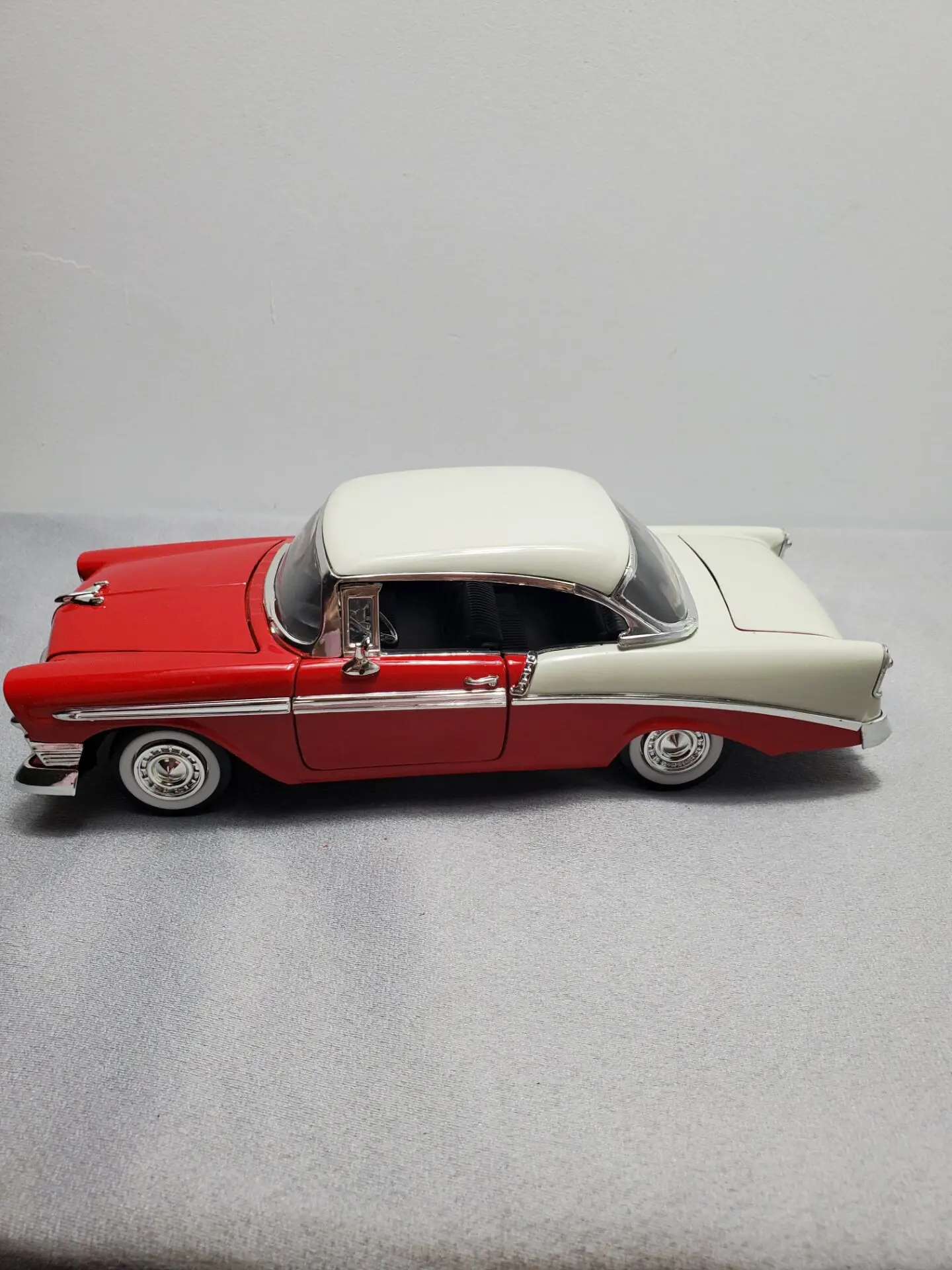 1:24 Retro simulation Classics chevy 1956 CHEVROLET BEL AIR Diecasts & Toy Vehicles model cars adult collection