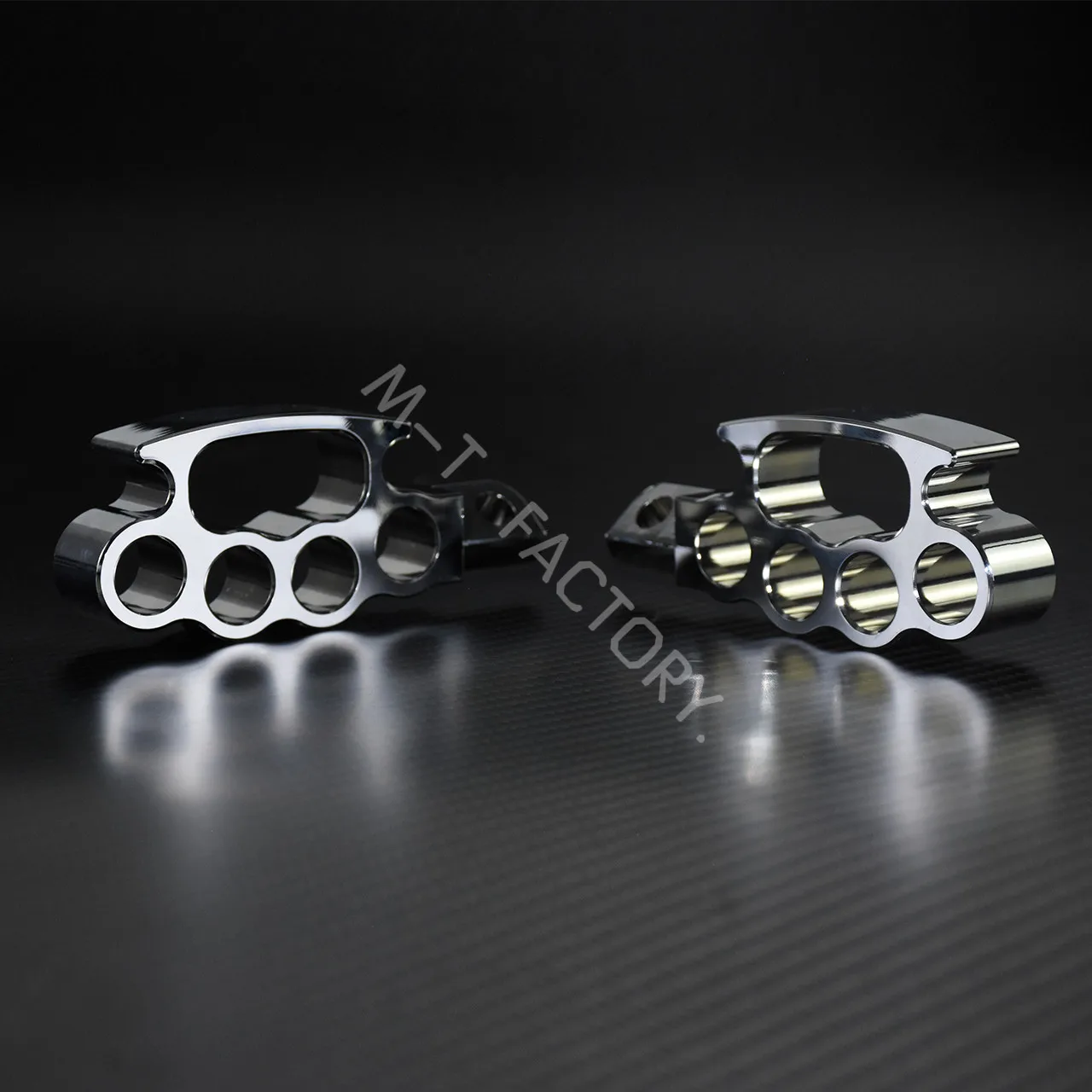 Motorcycle Flying Knuckle Footpegs Chrome Control Foot Pegs Footrests Custom Pedal For Harley Sportster XL Dyna Softail Fat Boy