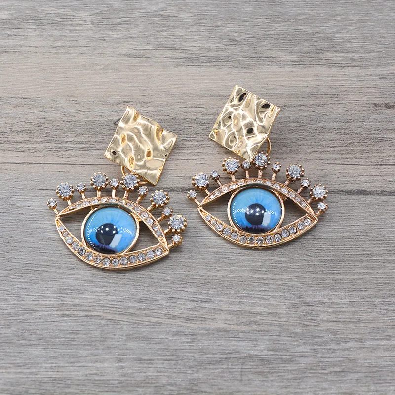 

Big blue cute eyes set with jewel fashion earrings for women