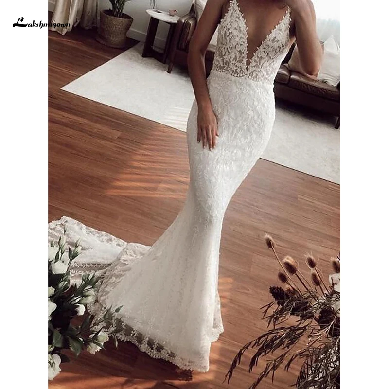 Neueste Meerjungfrau Hochzeit Kleider Tiefer Neck Sweep Zug Spitze Tüll Sleeveless Land Plus Größe mit Stickerei