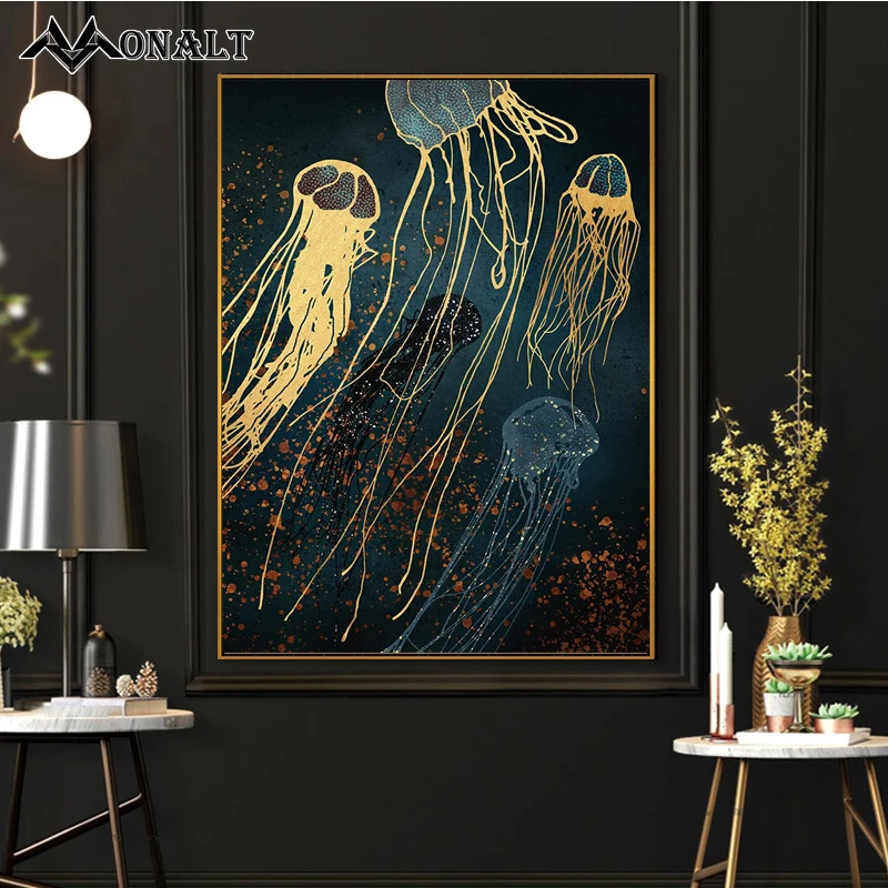 

Luxury Golden Jellyfish Whale Octopus Wall Art Canvas Painting Abstract Ocean Animal Fish Living Room Decoration Wall Pictures