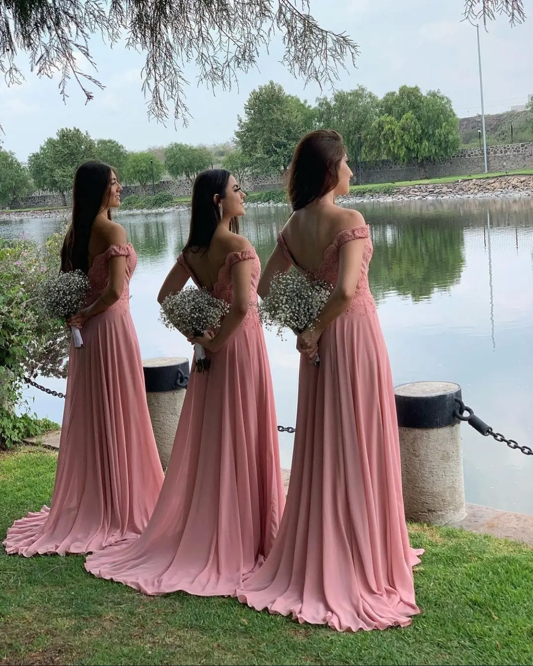 2021สายชุดเจ้าสาวลูกไม้ด้านบนปิดไหล่ Custom Made แม่บ้านของ Honor Gowns ชุดแต่งงาน