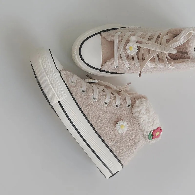 Nette pelzigen schuhe plus samt leinwand schuhe für frauen winter wenig daisy schuhe Winter kawaii mädchen süße lolita schuhe vintage