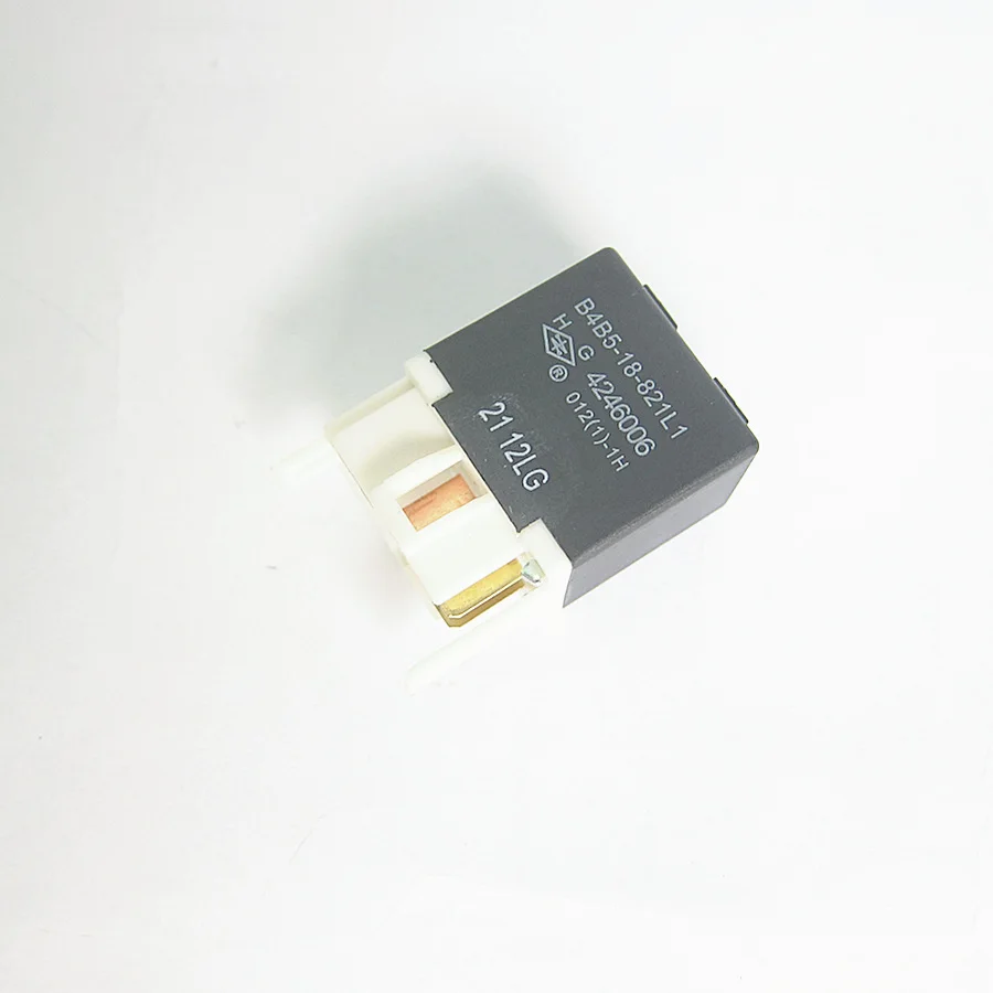 Car fuel pump relay B5B4-18-821 for Mazda 323 family protege premacy MX-5 Mazda 2 demio Miata