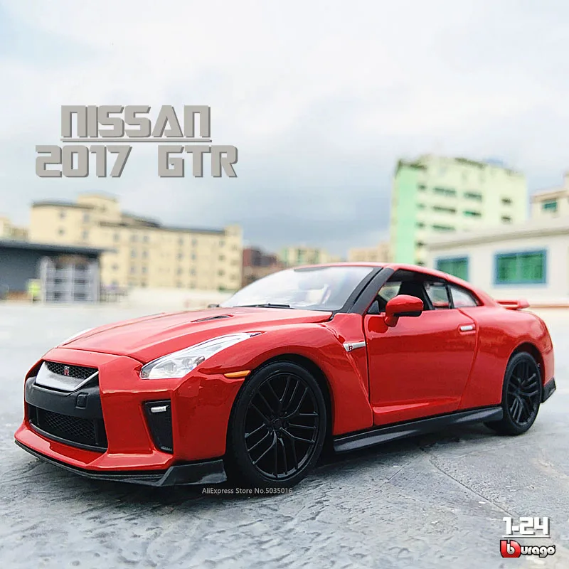 Bburago-modelo de coche de aleación de simulación Nissan GTR, 1:24, 2017, manualidades, colección de decoración, herramientas de juguete, regalo