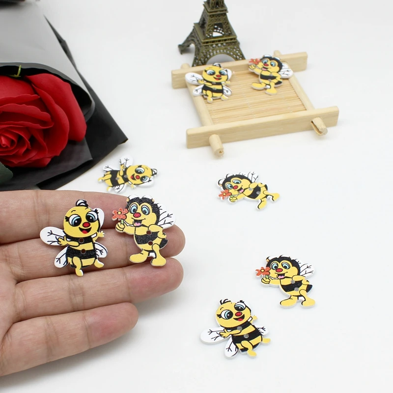 50pcs/lot New Bee Cartoon buttons Scrapbooking for Crafts Supplies Baby Children Clothing Sewing Wooden Buttons