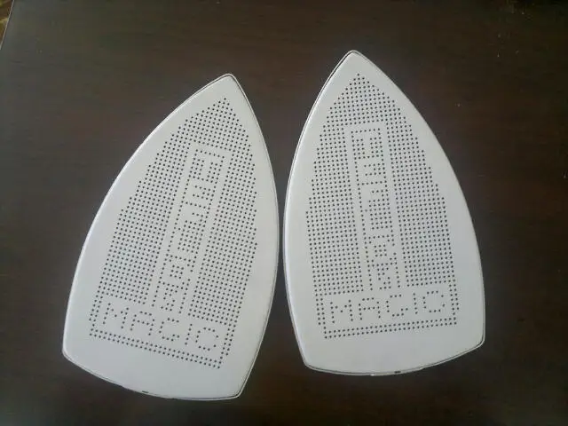 PLASTIC Iron Shoe For BS-3PC Ironing Shoe Steam Iron Spare Parts Sewing Machine Parts The size is 194mm*112mm*93mm