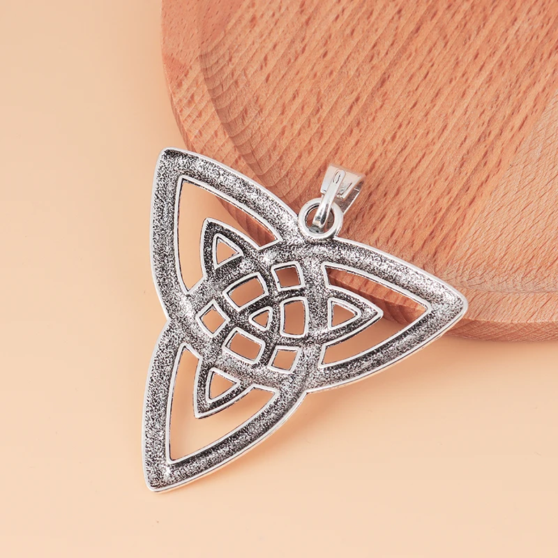 ZXZ 2pcs Tibetan Silver Large Celtics Knot Trinity Triquetra Charms Pendants for Necklace Jewelry Making Findings 68x65mm