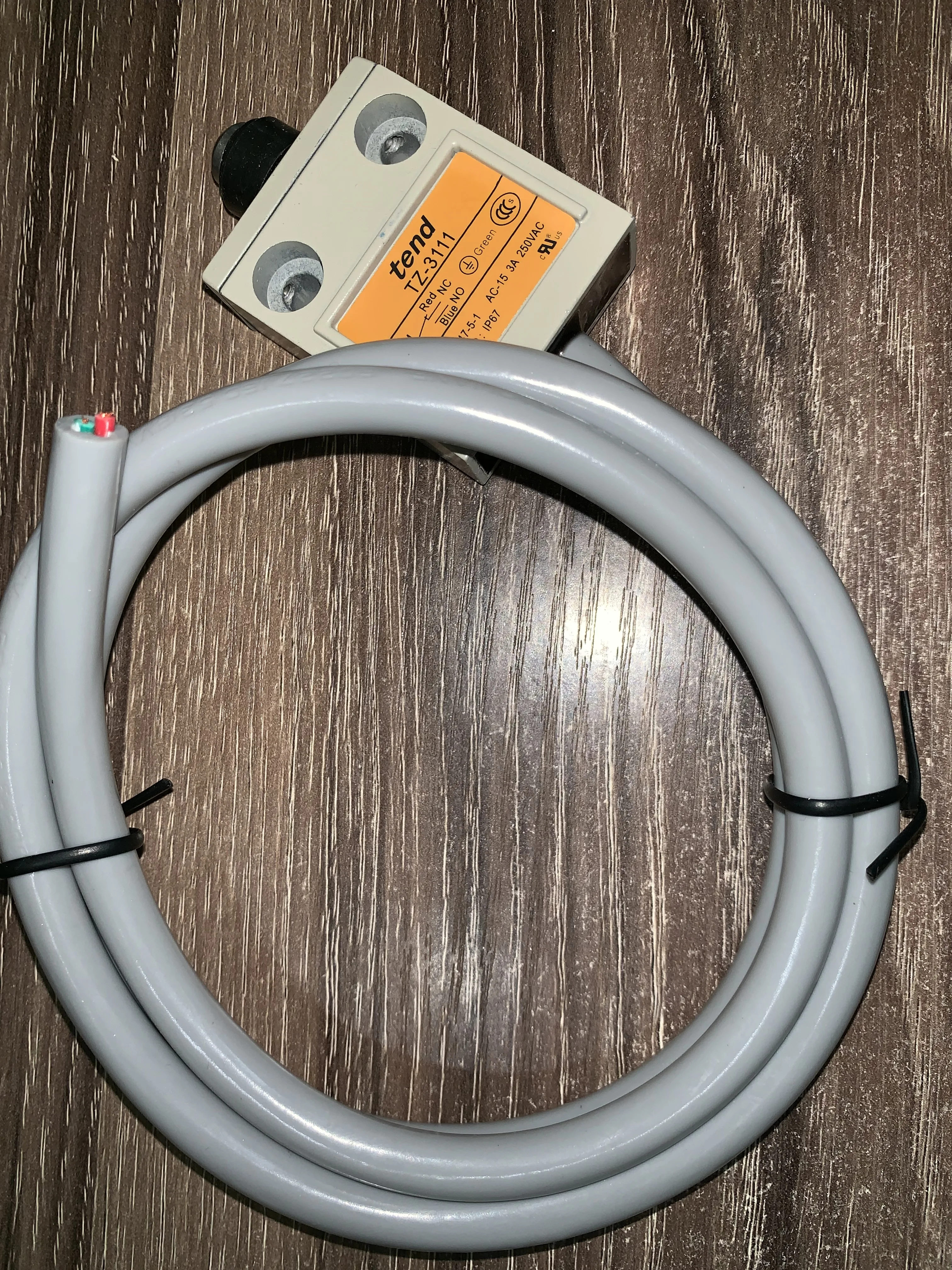 

Герметичный водонепроницаемый дорожный переключатель TZ-3111, концевой выключатель с линейным электрическим выключателем, открывающий один закрытый слот для сельскохозяйственной линии