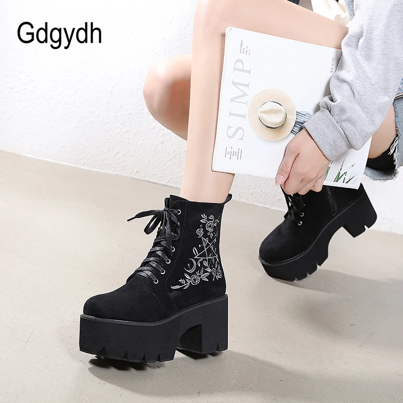 Gdgydh-Botas de plataforma con flores para mujer, zapatos góticos de cuero de ante, Punk, grueso, con cordones y cremallera trasera, de alta calidad