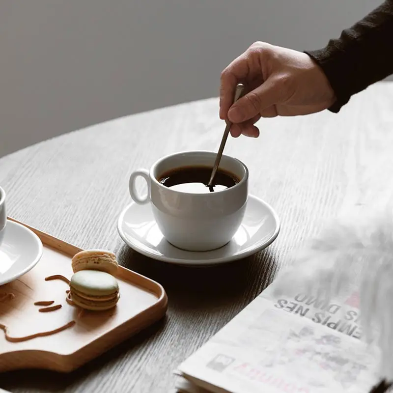 European Ceramic Coffee Cup Set Espresso Cups Latte Cappuccino Coffee Mug With Saucer Home Office Cafe Afternoon Tea Cup White