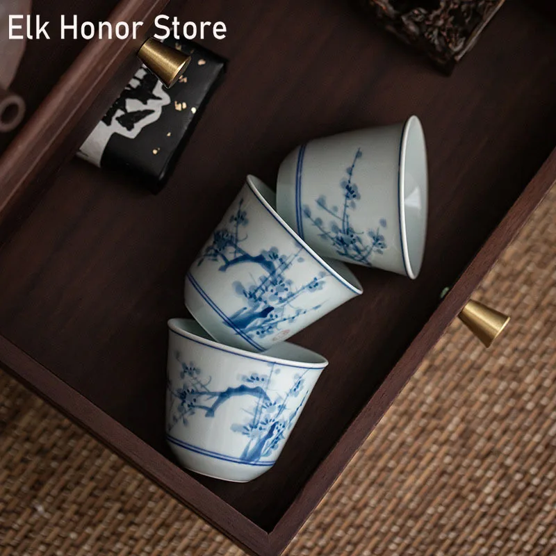 2pc/Set Blue And White Ceramic Tea Cup Hand-painted Samuume Small Master Cup Family Kungfu Tea Single Cup Tea Items Accessories