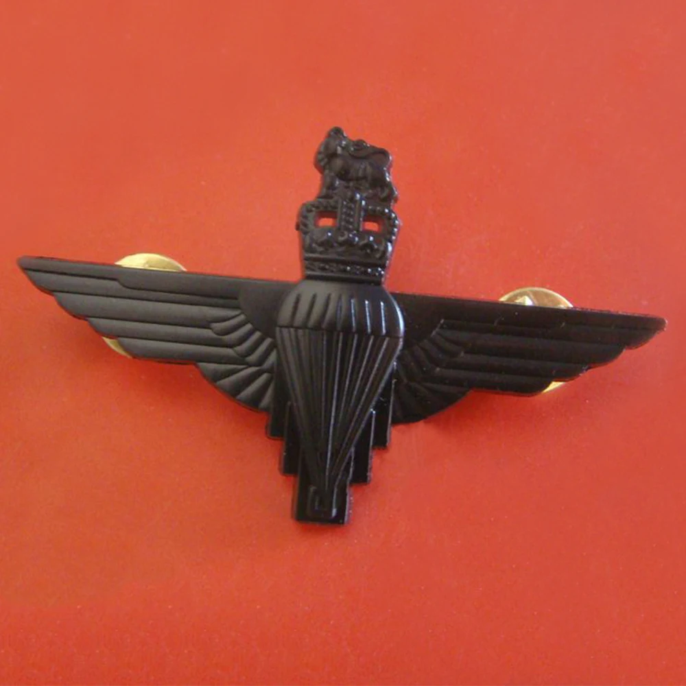 UK British ROYAL PARATROOPER METAL WINGS HAT BERET COCKADE CROWN BROOCH BADGE PIN BLACK