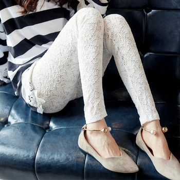 Leggings da donna vuoti in pizzo Froral primavera estate pantaloni da donna Sexy sottili retrò comodi pantaloni Skinny elasticizzati alla caviglia