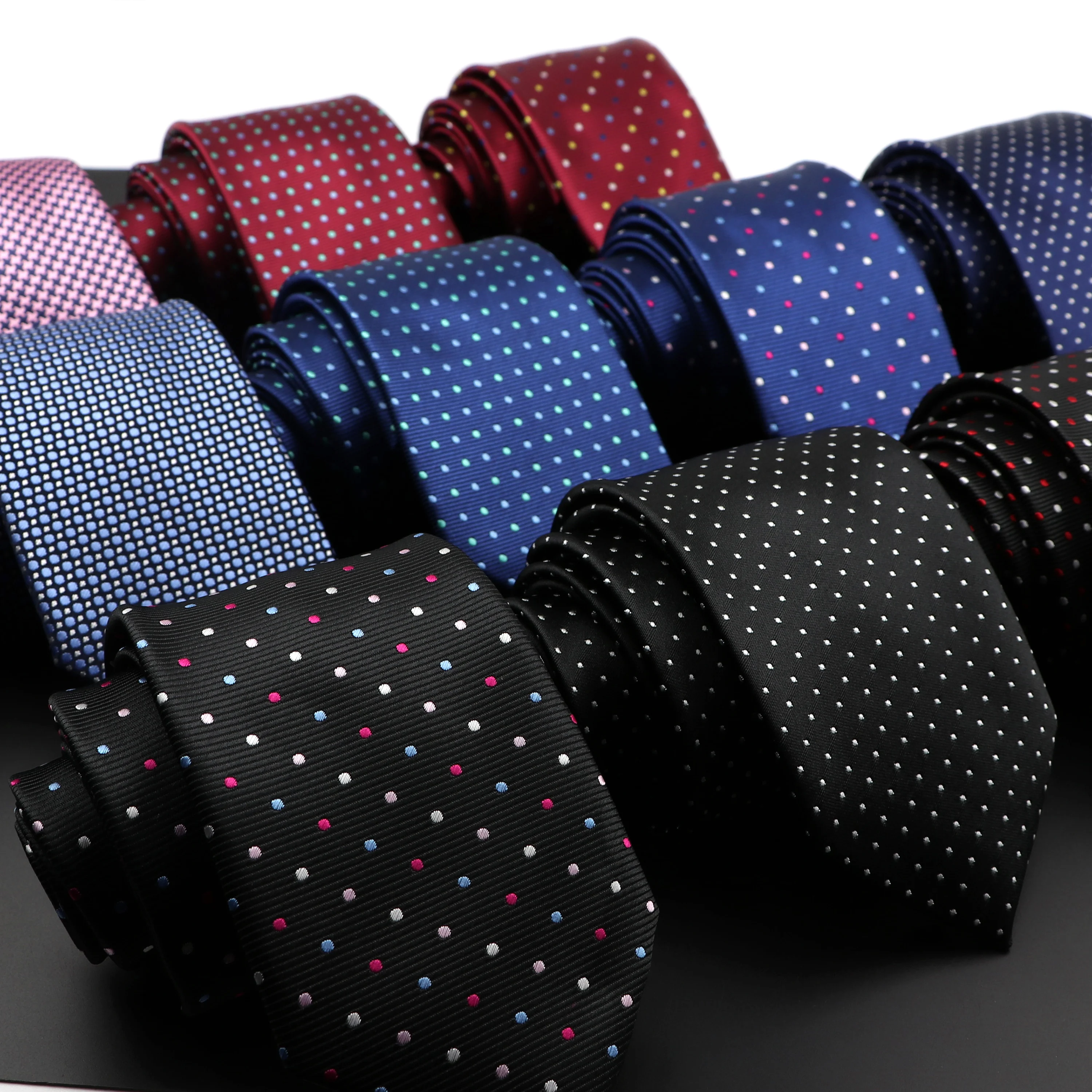 Mens 7cm Skinny เนคไทโพลีเอสเตอร์หรูหราลายสก๊อตสําหรับงานแต่งงาน Jacquard Corbatas Para Hombre Designer เนคไท Polka Dot