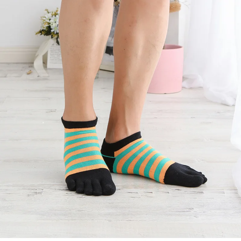 Combed Cotton Ankle 5 Finger Socks Men Boy Striped Colorful Casual Sweat-Absorbing Breathable Boat No Show Toes Socks 4 Seasons