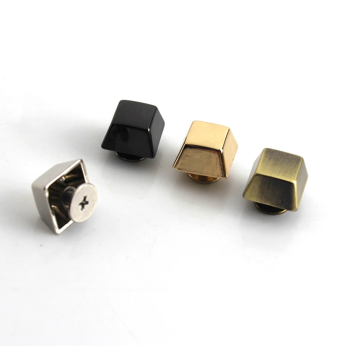 4pcs Metal Square Shape Screw Back Rivets Studs Nail Stud for Garment Leather Craft Belt Wallet Decoration Parts 12mm