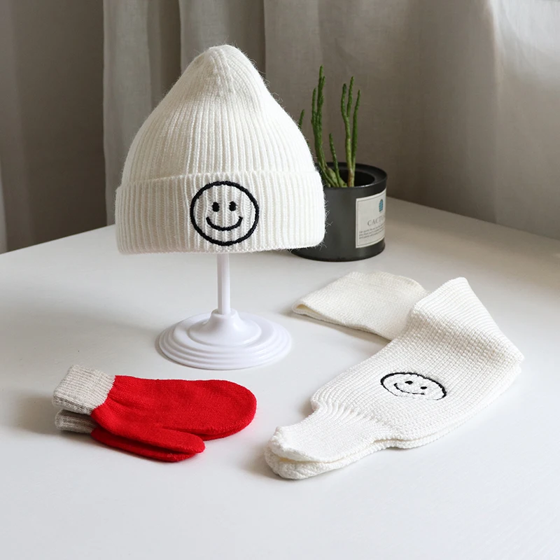 Autumn and winter baby hat bib set boys and girls warm hat scarf candy color smiley face wool hat tide children hat