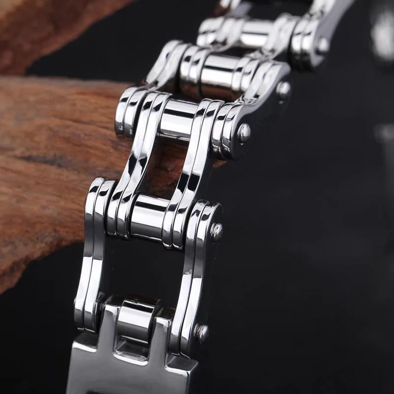 New alternative fashion skull polished 316 stainless steel titanium steel  cycling bracelet