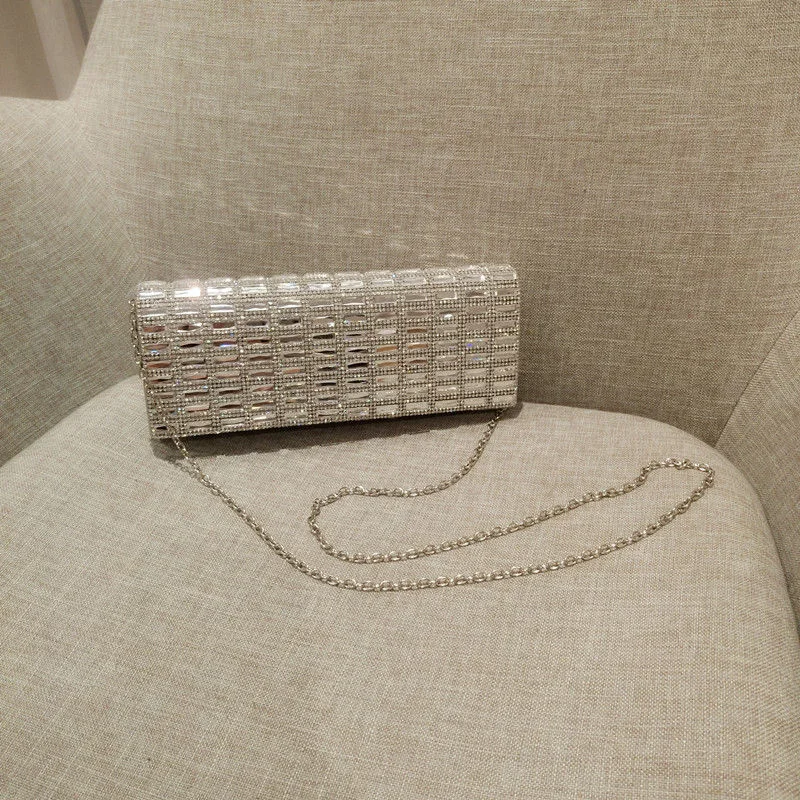 Sac à main de soirée incrusté pour femme, pochette de banquet, nouvelle mode, 2022