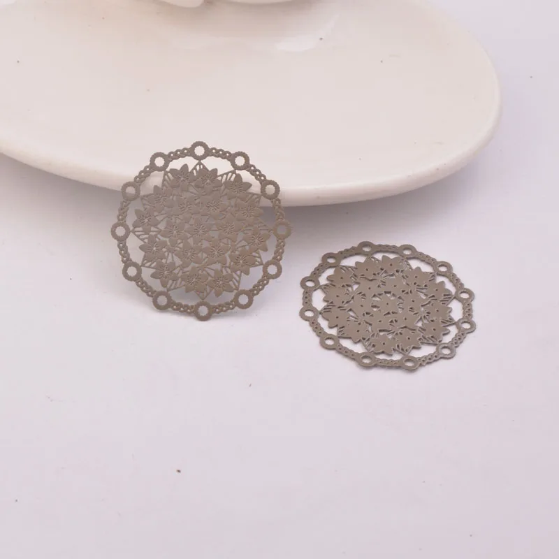50 Stück AB4136 30mm Runde Blumen-Verbinder aus Metall-Messing für Schmuck- und Ohrring-Zubehör – Detail 4