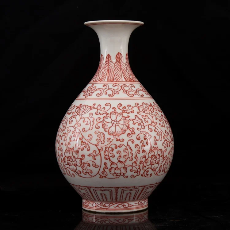 

handpainted vase red branches in glaze and flowers in Qianlong of Qing Dynasty