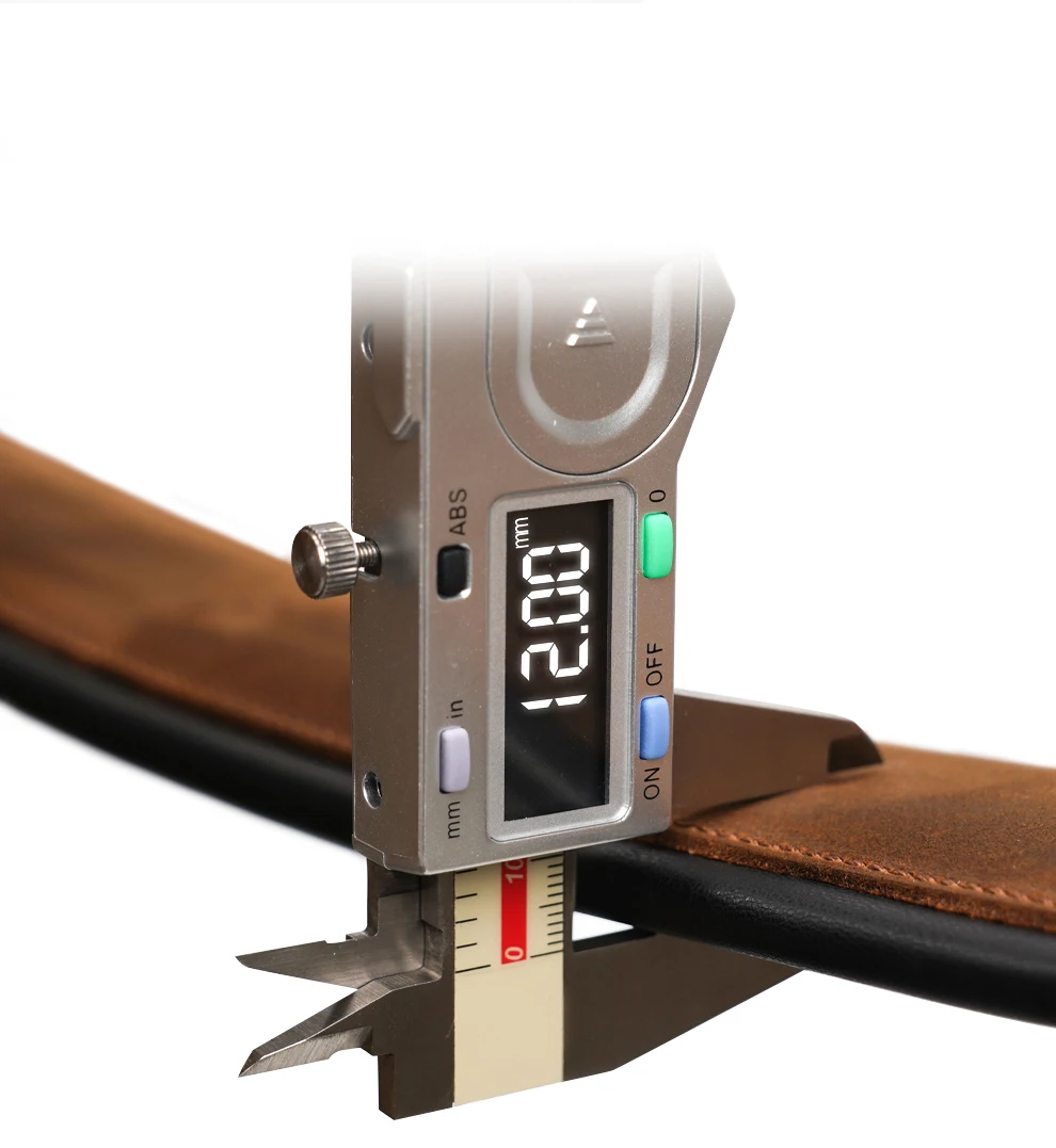 Soldier Leather strap, Crazy Horse top layer leather, PU air cushion. Acoustic guitar, electric guitar, universal bass strap.