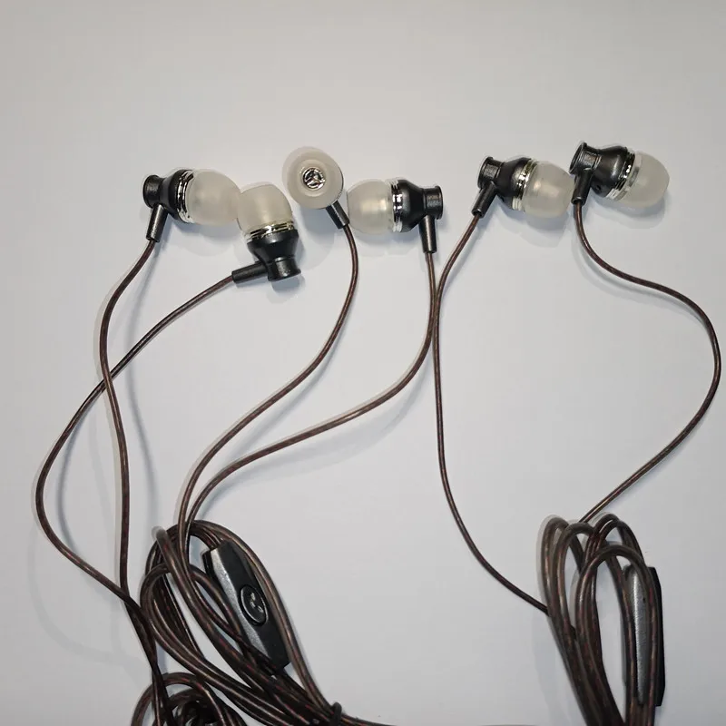 Écouteurs intra-auriculaires portables gris bon marché, 3.5mm, parfum à la mode avec micro pour téléphones MP3 mp4, 10 pièces