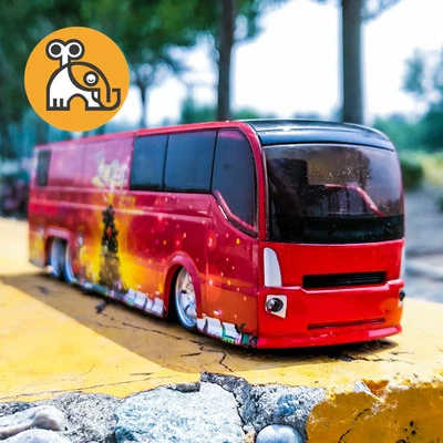 Autobús turístico de Navidad de Metal fundido a presión, nuevo modelo de colección de muebles de juguete, con sonido y luz, precio especial, 1/50