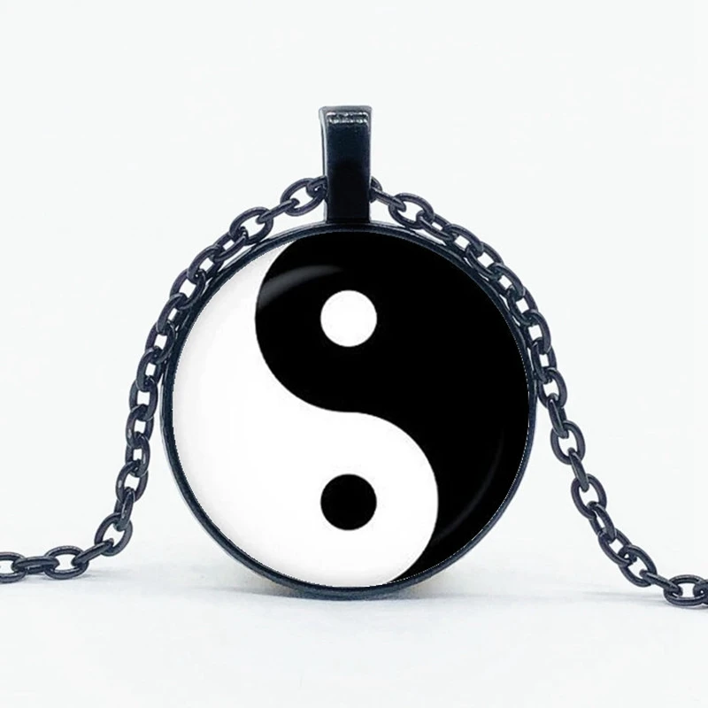 New Yin Yang Tai Chi Necklace Chinese Yin Yang Tai Chi Gossip Pattern Glass Pendant Accessories Necklace