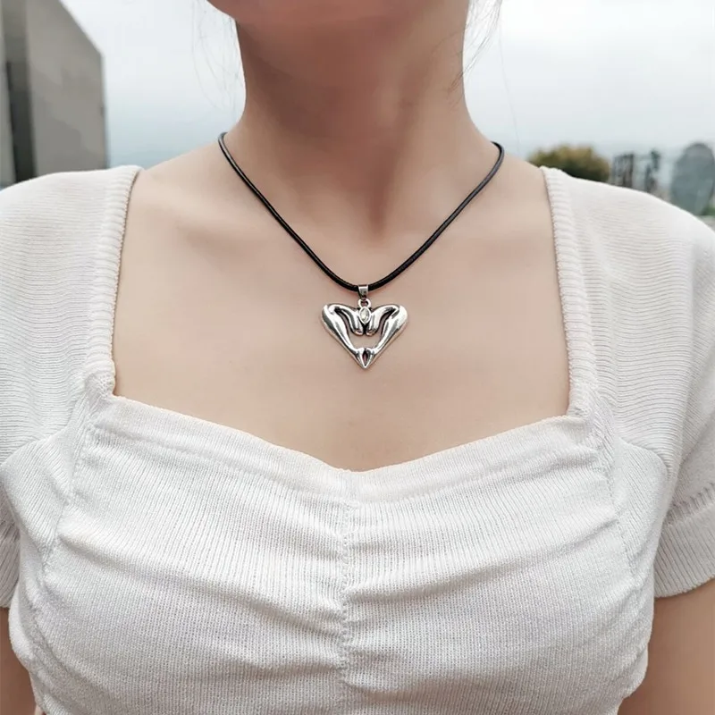 Rare Female Genital Pendant Necklace Original Design Ancient Silver Fun Personality  Source Of Life Amulet Jewelry Neckla