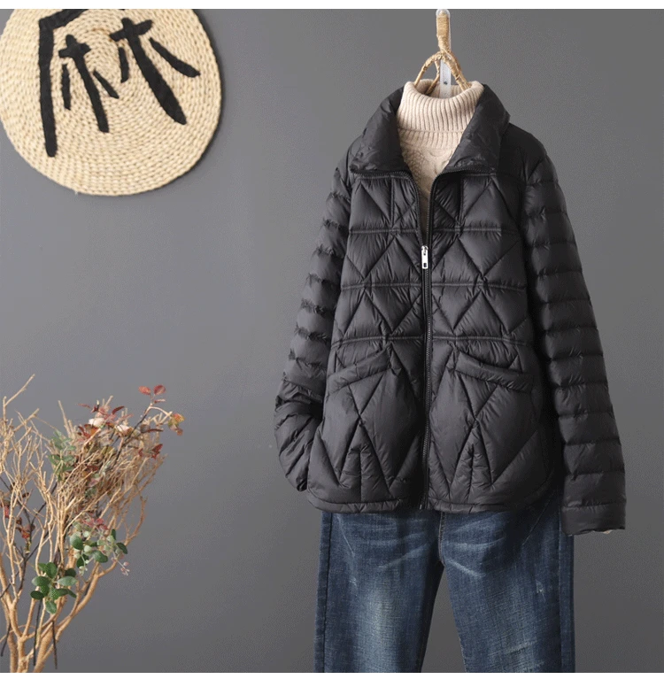 2021 winter new lightweight short down jacket women Korean fashion slim white duck down warm small jacket trend