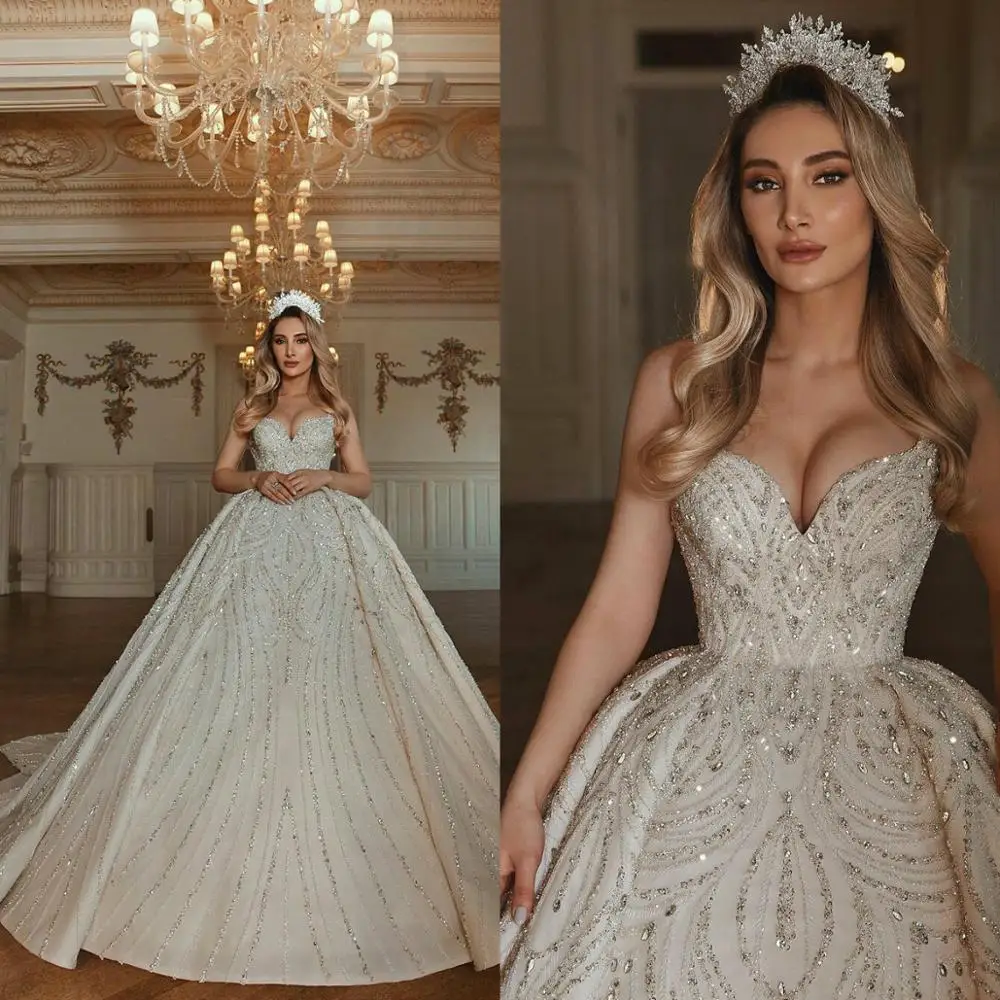 Princess 2020 Plus Size Wedding Dresses Sweetheart Beading Sleeveless Ball Gown Sweep Train Sparkly Sequins Applique Wedding