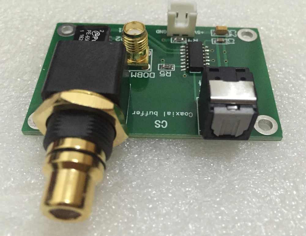 محرك الأقراص الضوئية CDROM ، نظام الملاحة في السيارة ، خرج إشارة CD رقمي ، لوحة تشكيل ، SPDIF ، خرج الألياف المحورية