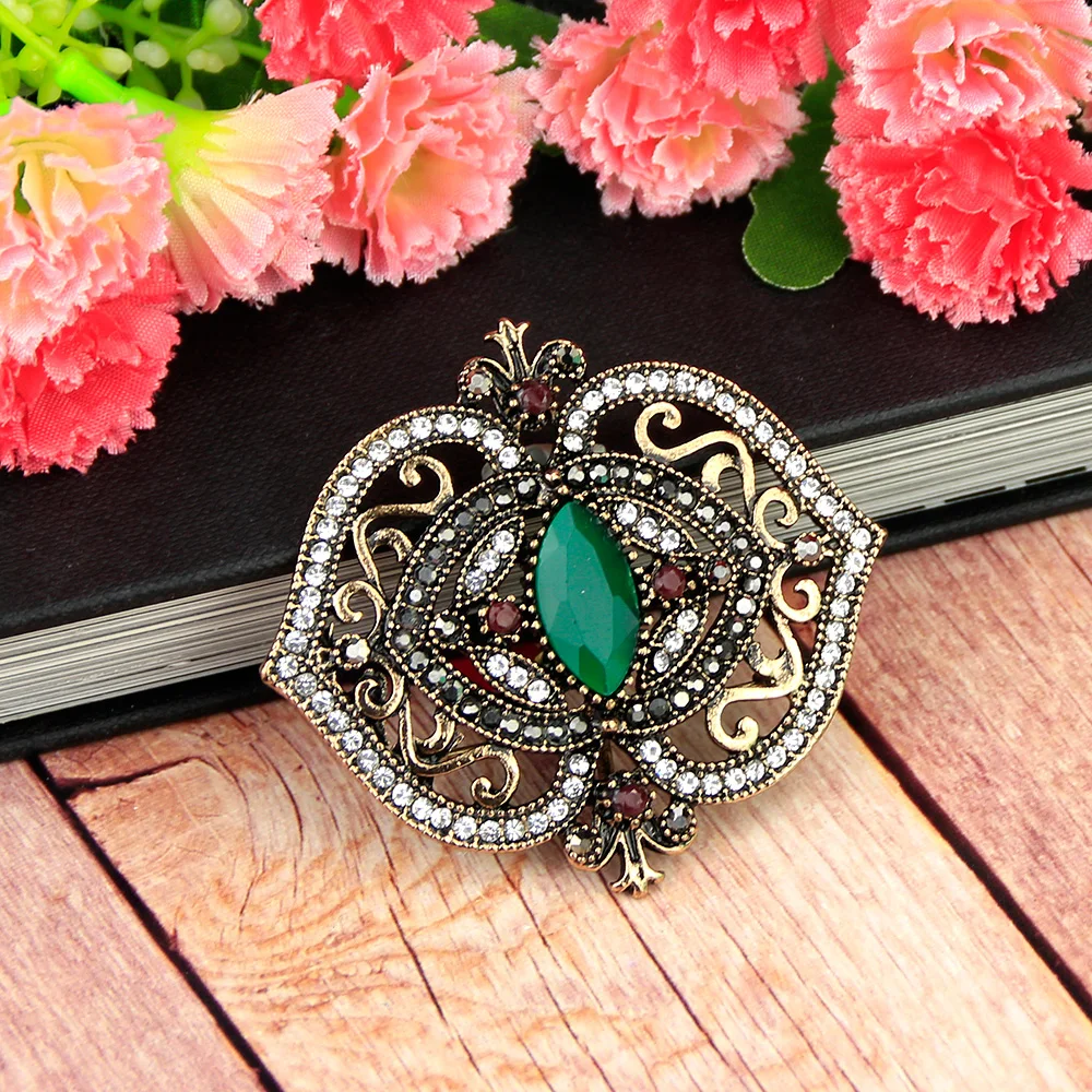 Vintage Bohemia Resin Brooch Pins for Women Antique Gold Color Hollow Flower Turkey Wedding Jewelry Gift 2020