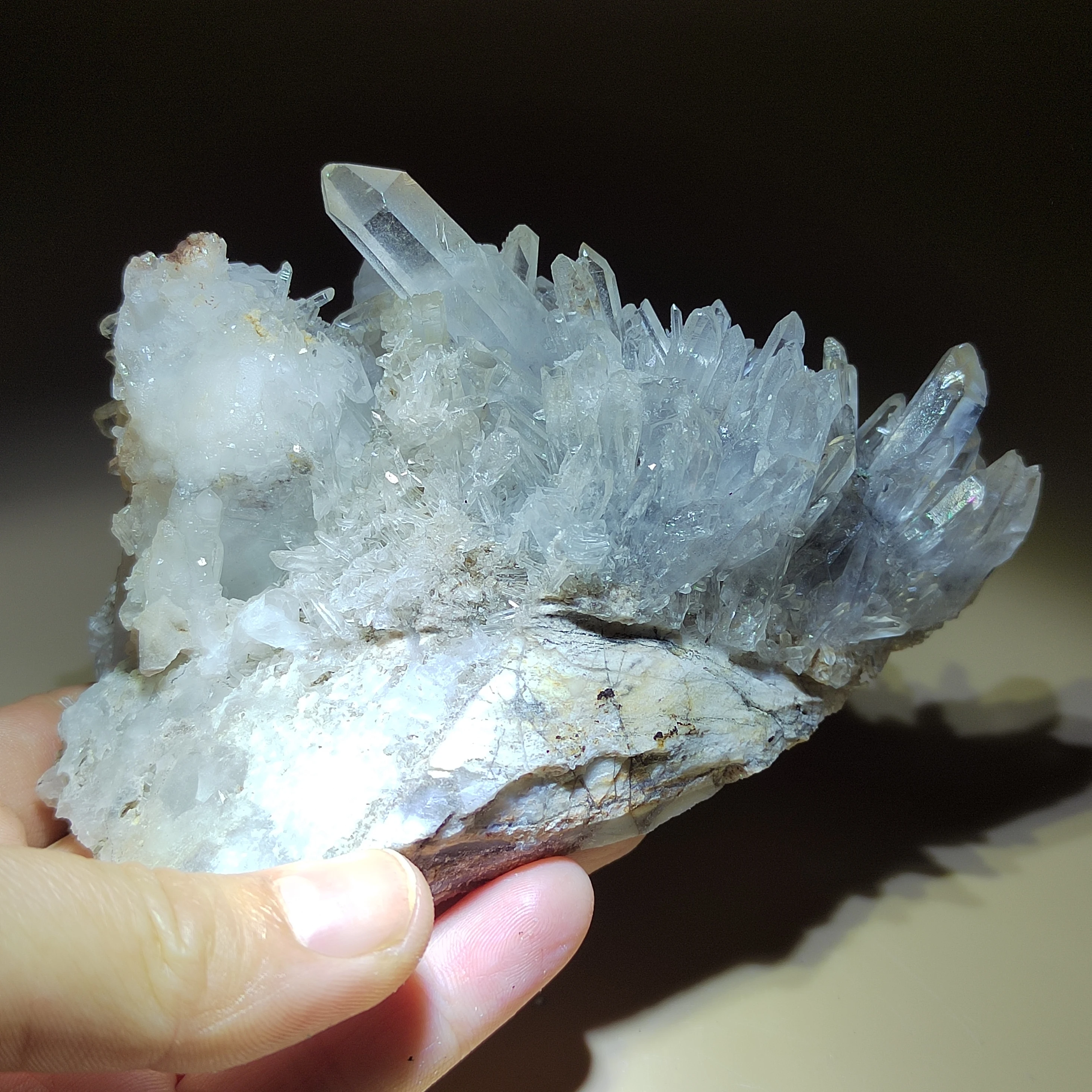 346.8gNatural transparent crystal cluster mineral quartz healing round vein teaching stone home decoration CRYSTAL QUARTZ GEM