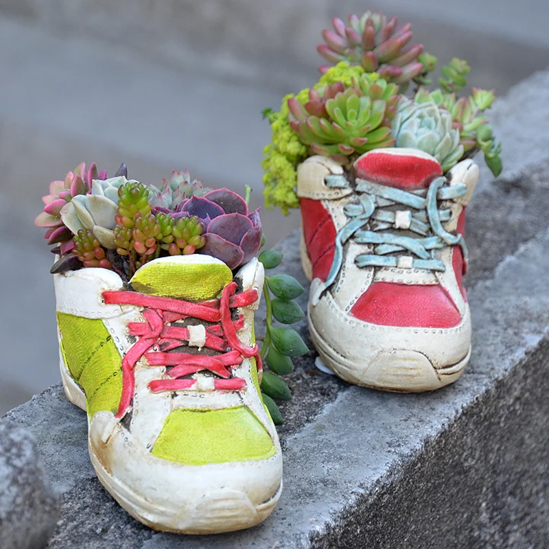 

Creative Thumb Shoes lower Pot Figurines Decor Outdoor Lawn Villa Courtyard Ornaments Crafts Garden Landscape Balcony Decoration
